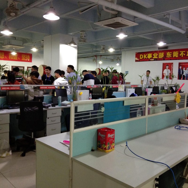 星源環(huán)保公司注重人才培養(yǎng)，為員工提供外出培訓(xùn)機(jī)會(huì)